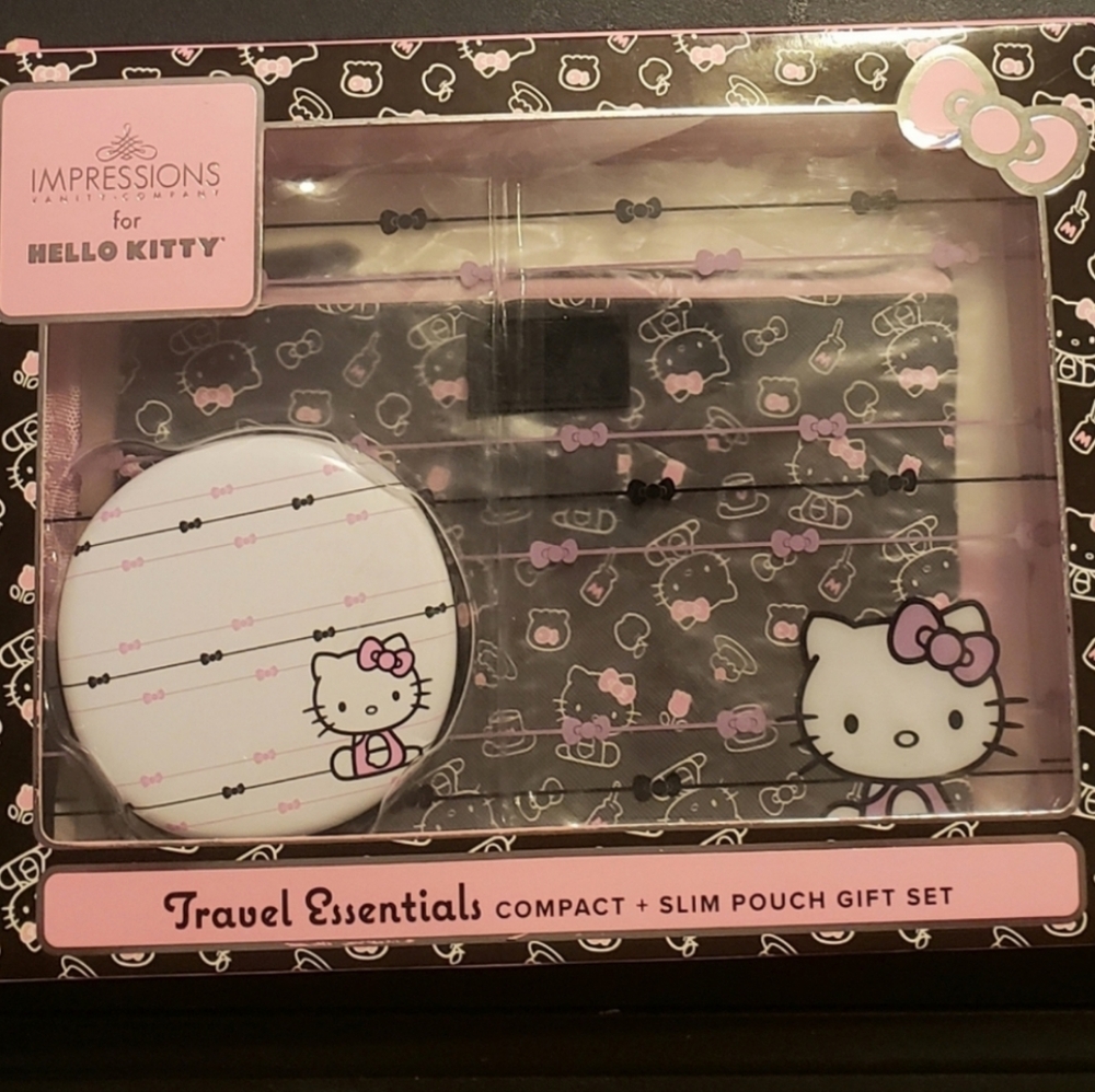 Hello Kitty 3pc Travel Essentials Gift Set